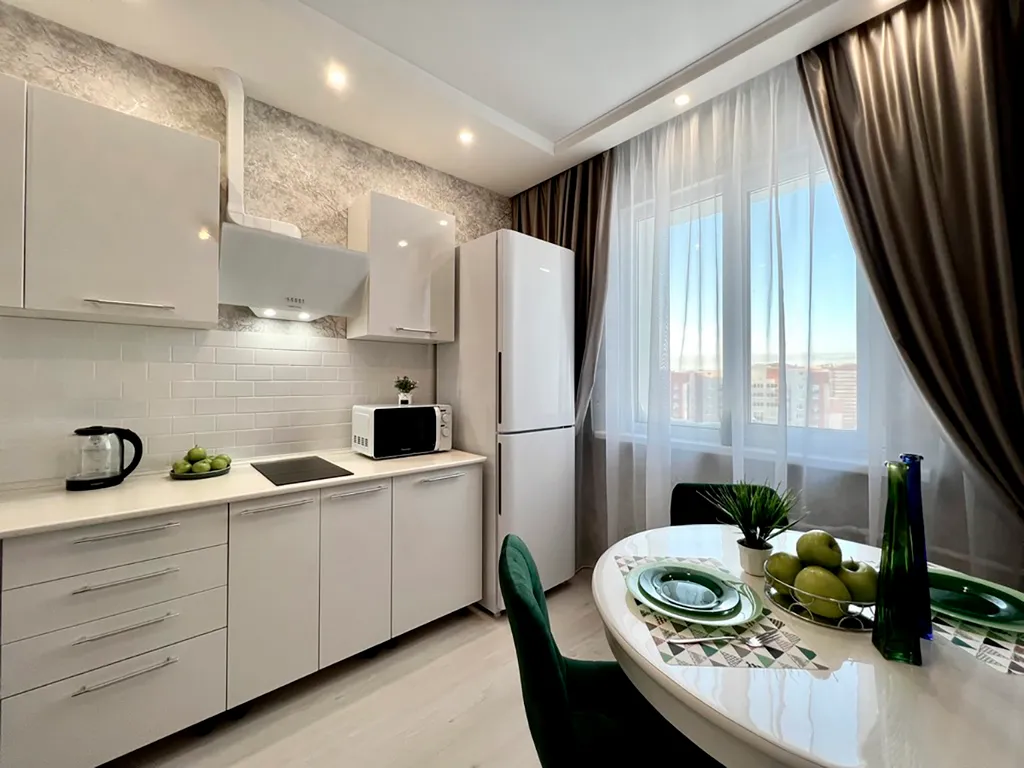 Новая однокомнатная квартира в изумрудном цвете