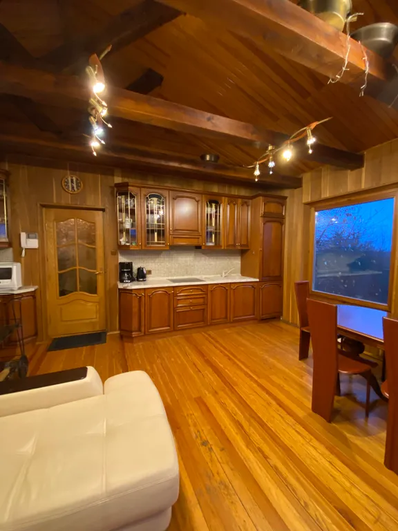 Коттедж Уютный домик в Стрельне с бассейном, русской баней и банным чаном — Санкт-Петербург