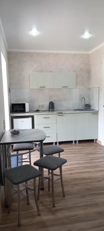 Гуамкаюг. Дом с купелью и видом на горы