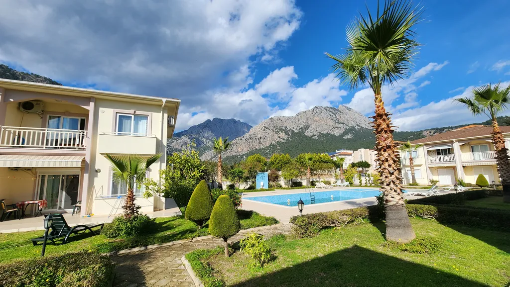 Двухкомнатные апартаменты в Гейнюке