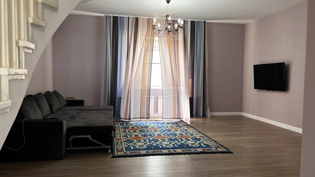 Дом у моря с беседкой