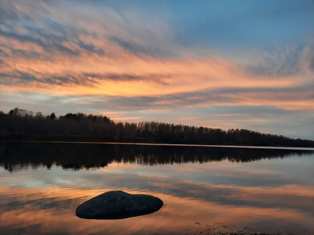 Коттедж Новый коттедж с видом на лес и в трех минутах от озера — Мга