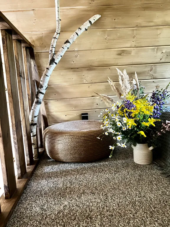 Уютный домик у леса