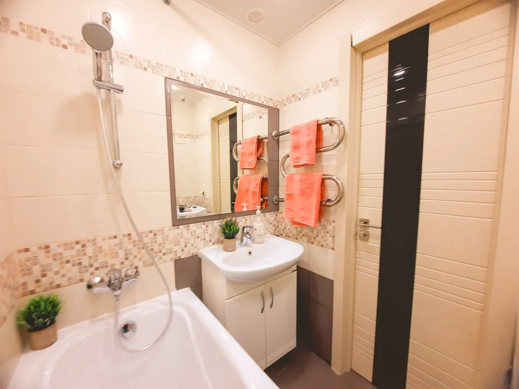 3-комнатная в центре города, рядом УИГА, Академия Речи, ГлазЦентр