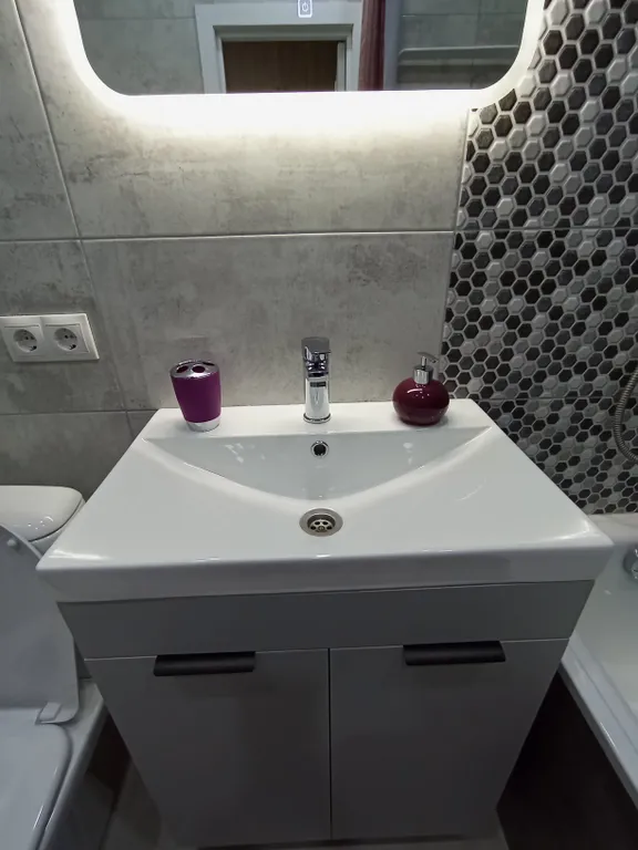 Новая, красивая студия с балконом в ЖК Зеландия