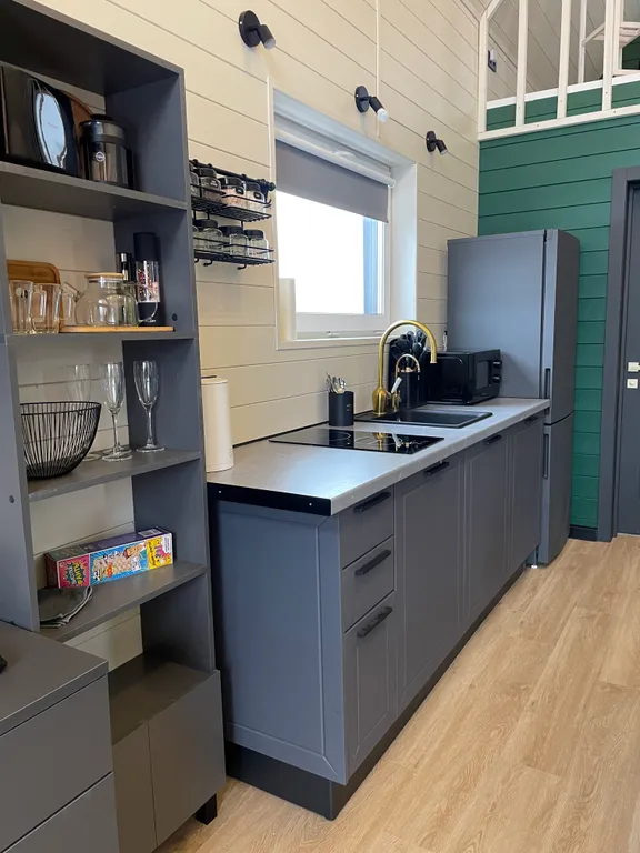 Новый современный дом с сауной в стиле барн хаус