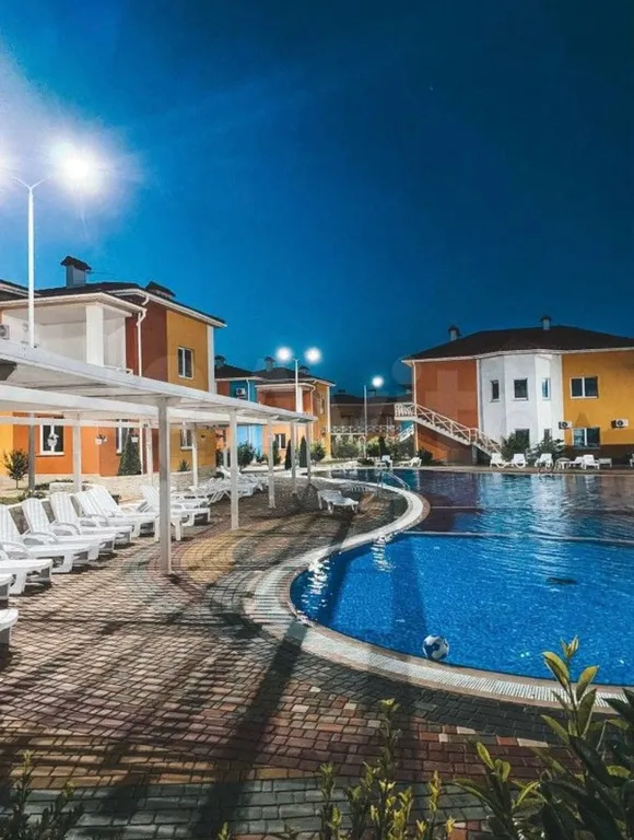 Апартаменты с бассейном в 5 минутах от пляжа