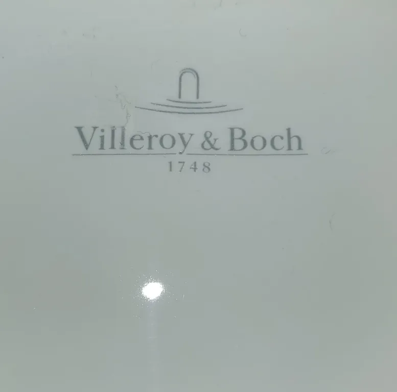 Апартамент в престижном доме на первой береговой линии