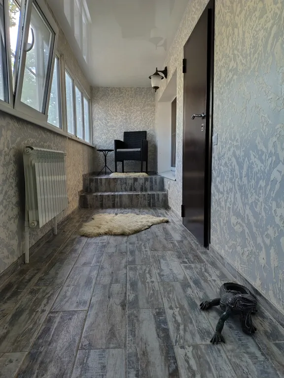 Уютная квартира рядом с федеральной трассой — аренда посуточно в Камышин