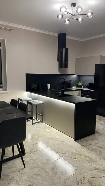 Дом в лесу с теплым бассейном и баней