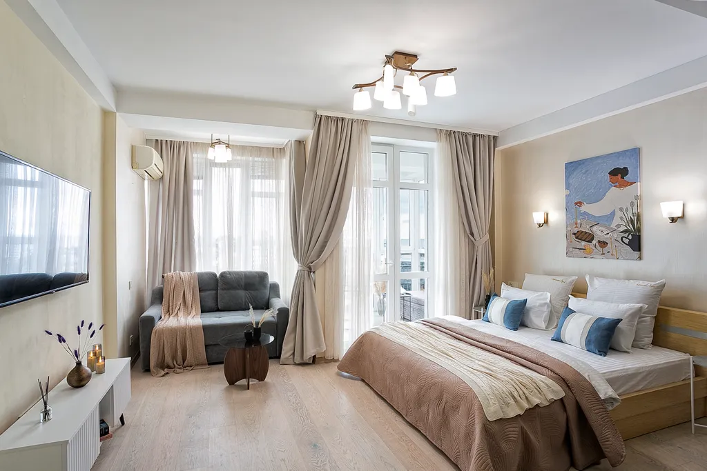 Садовая. В самом центре, вид на море