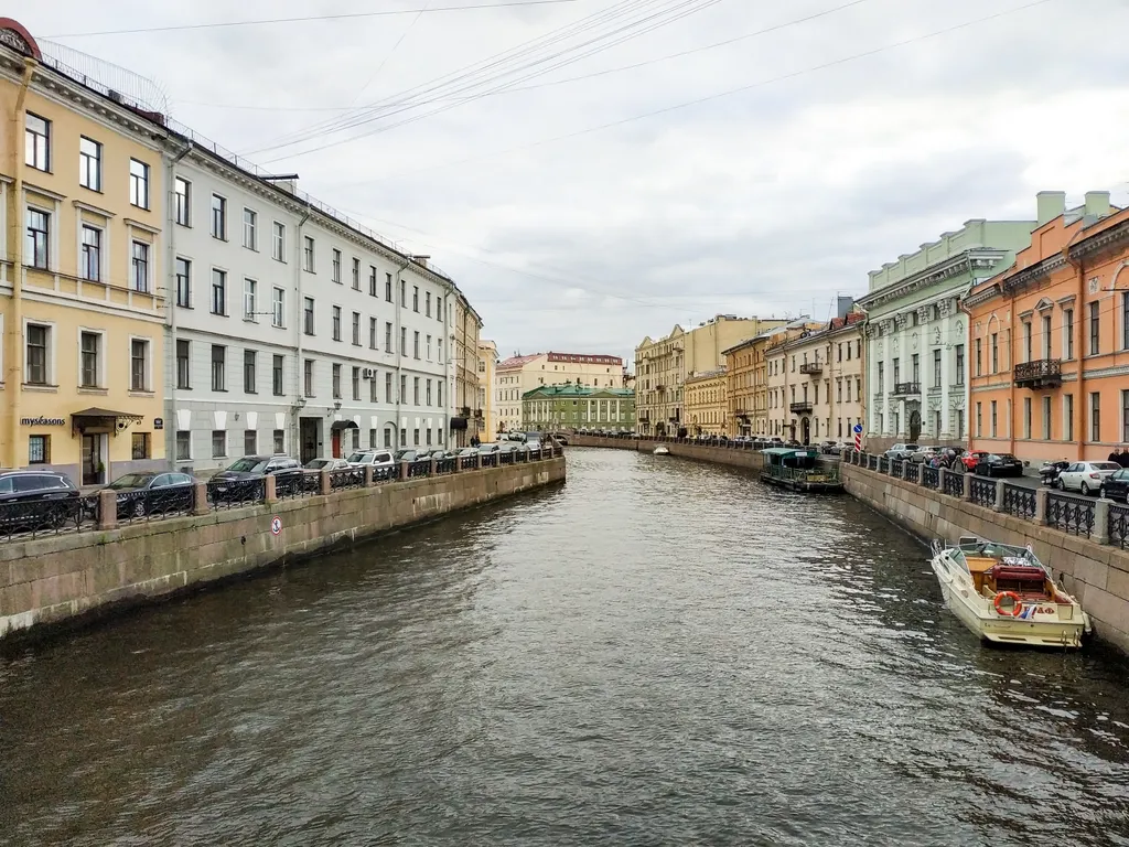 В самом центре с парковкой