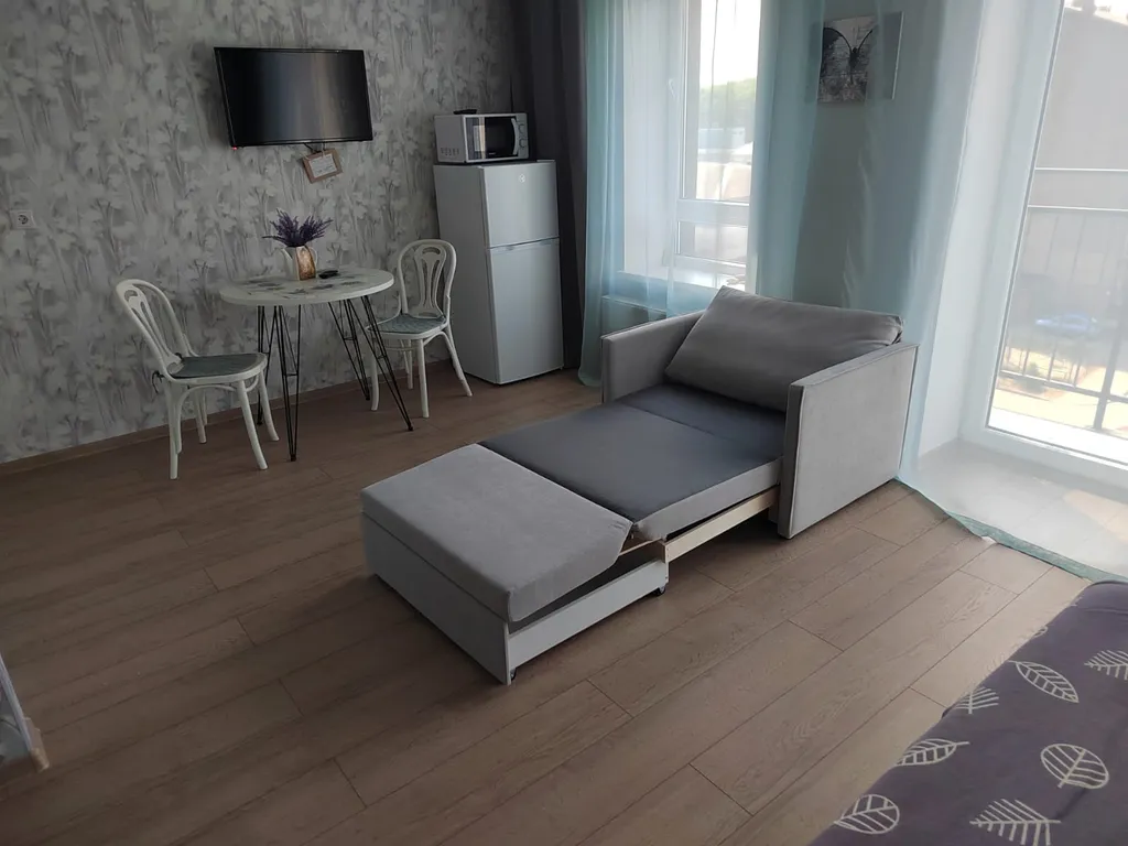 Светлая и уютная квартира рядом с морем