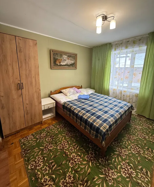 Трёхкомнатная квартира на 1 этаже в коттедже — аренда посуточно в Тимашёвск