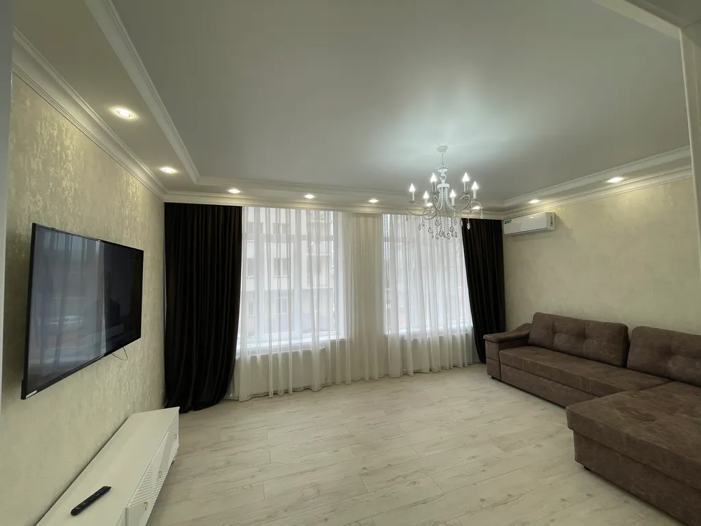 Апартаменты в новом доме в центре города, люкс