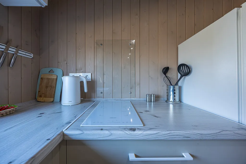 Коттедж Уютный новый домик в городе с горячей купелью — Новопокровское