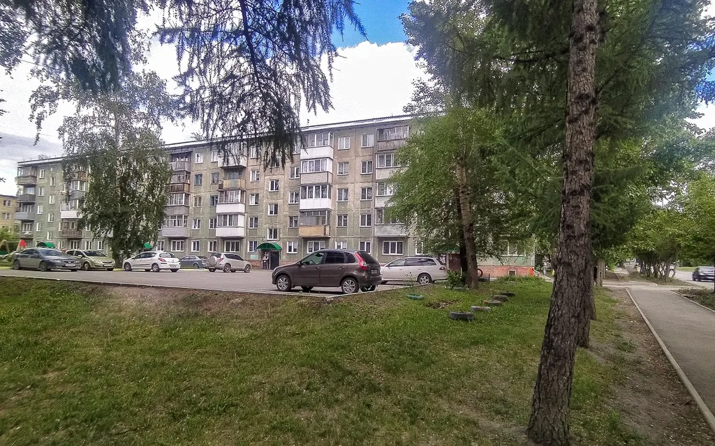 Уютная небольшая студия рядом с метро Золотая нива