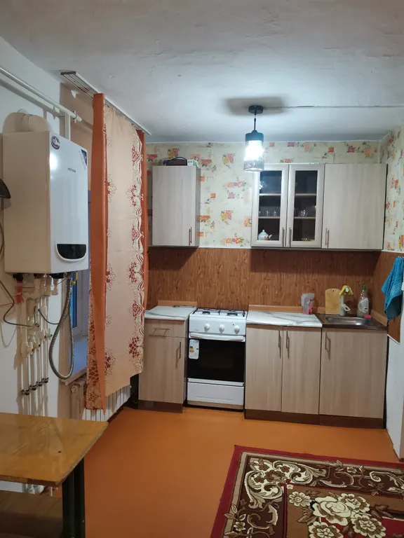 Домик в предгорье горы "50 лет"