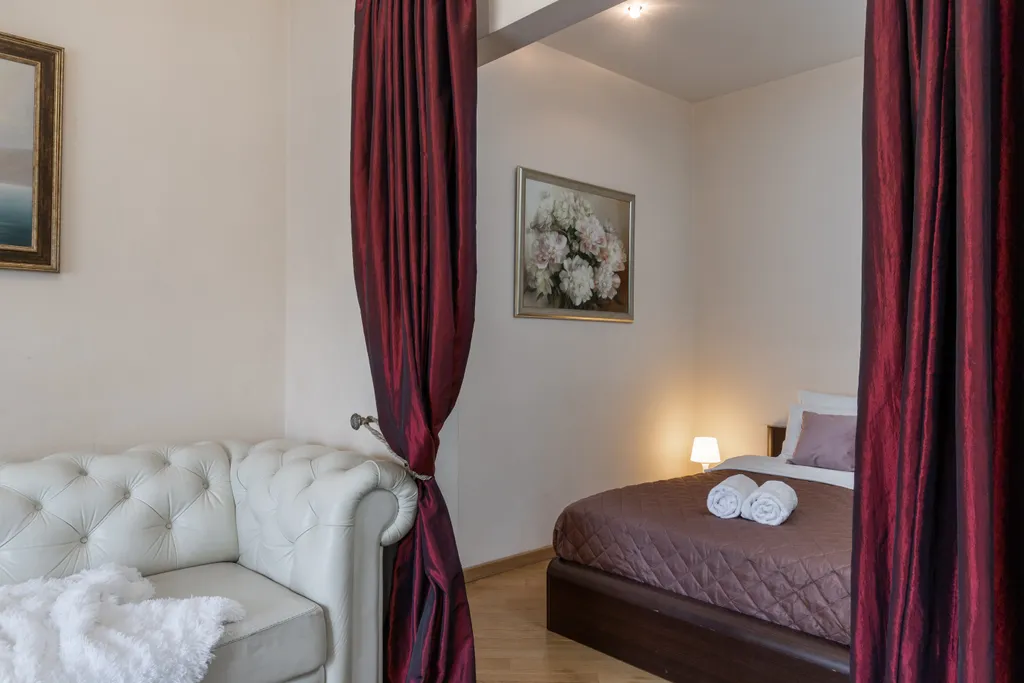 Апартамент рядом с ЦУМом и метро Якуба Коласа