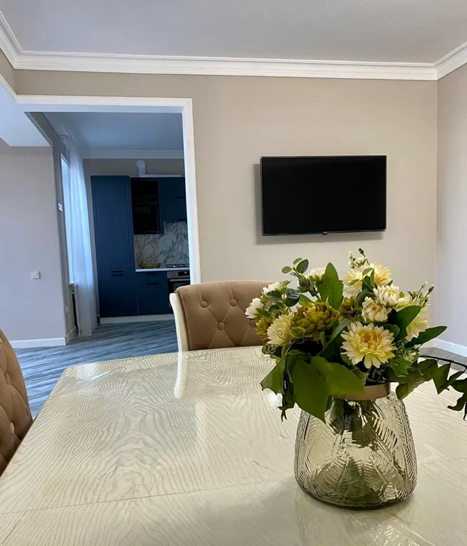 Уютный дом у моря в черте города