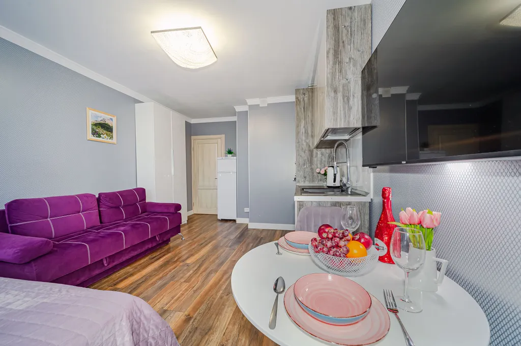 Удобная локация в самом центре у метро с видом на город и арену