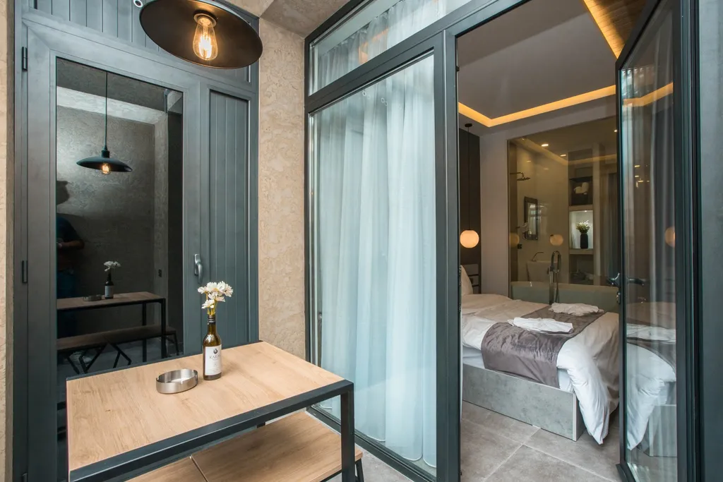 Квартира в стиле 50 оттенков серого в центре города