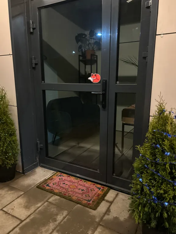 Лисья нора с сауной и террасами