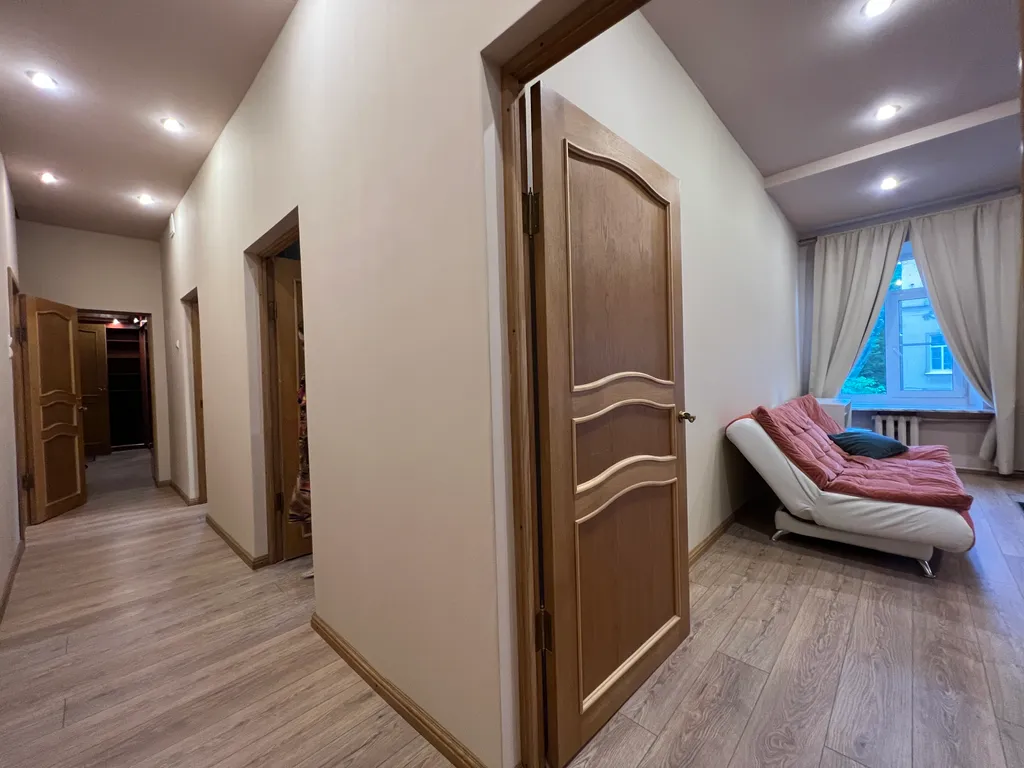 Квартира Просторная квартира в шаговой доступности  от Невского  проспекта. — Санкт-Петербург