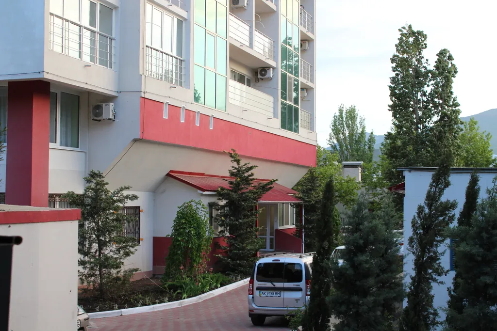 Квартира 2-комнатная Квартира — Алушта