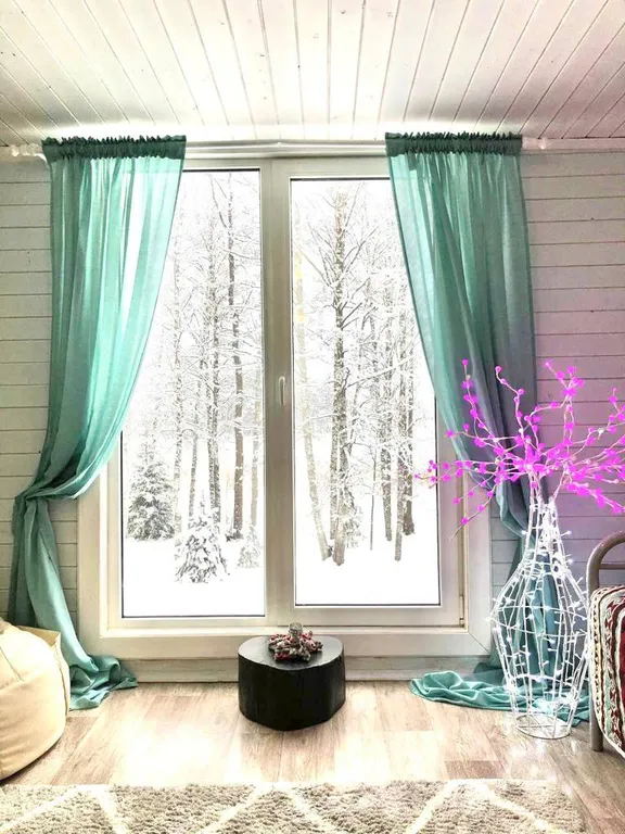 Дом на берегу озера