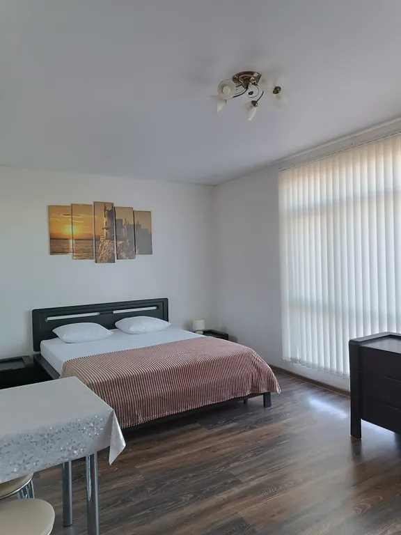 сдается коттедж 2  этажа.130 кв. м, с тремя отдельными комнатами