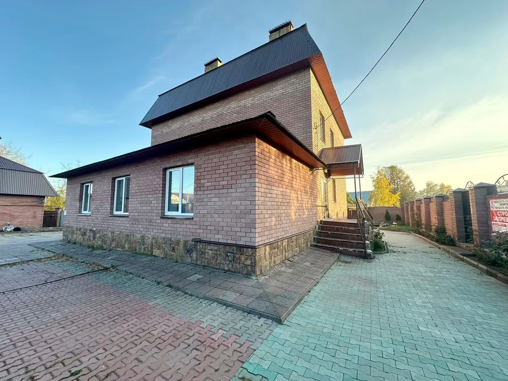 Дом Мишка на Севере