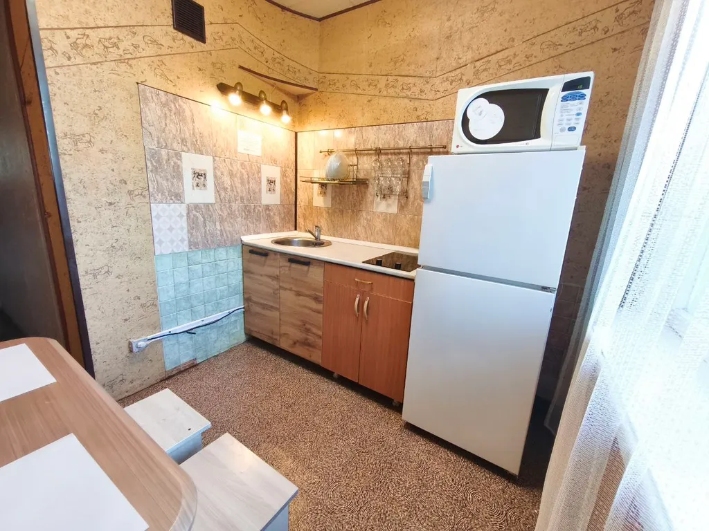 Двухкомнатная квартира в районе предмостной площади