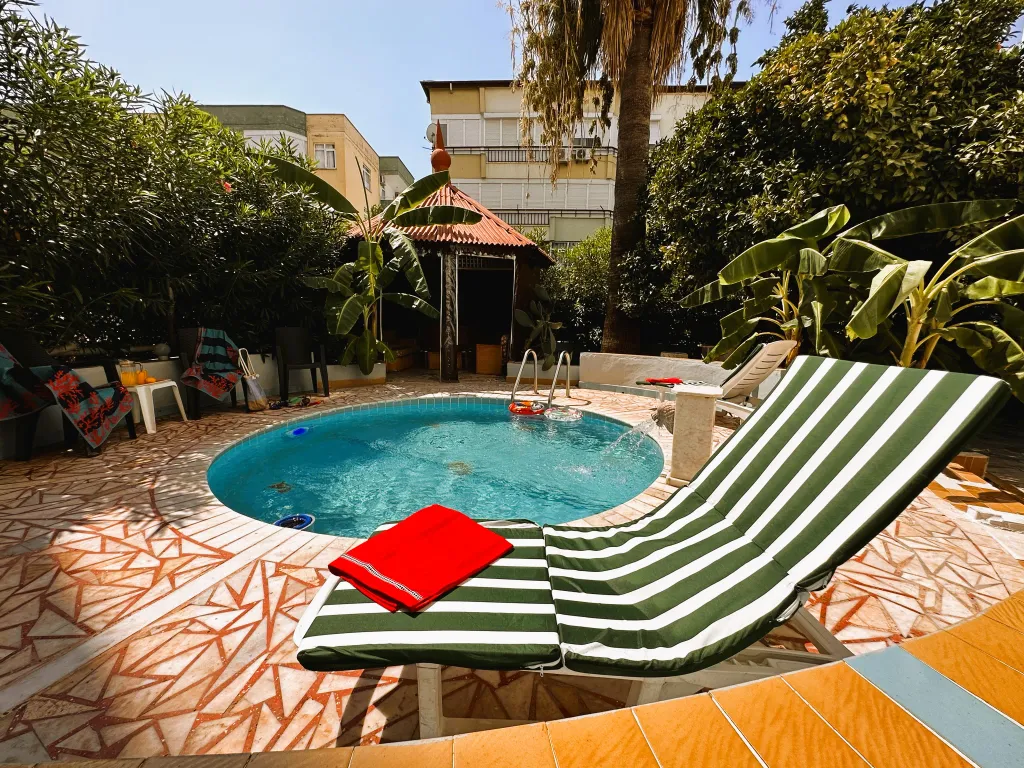 Аланья, квартира со своим бассейном и садом, до моря 7 минут