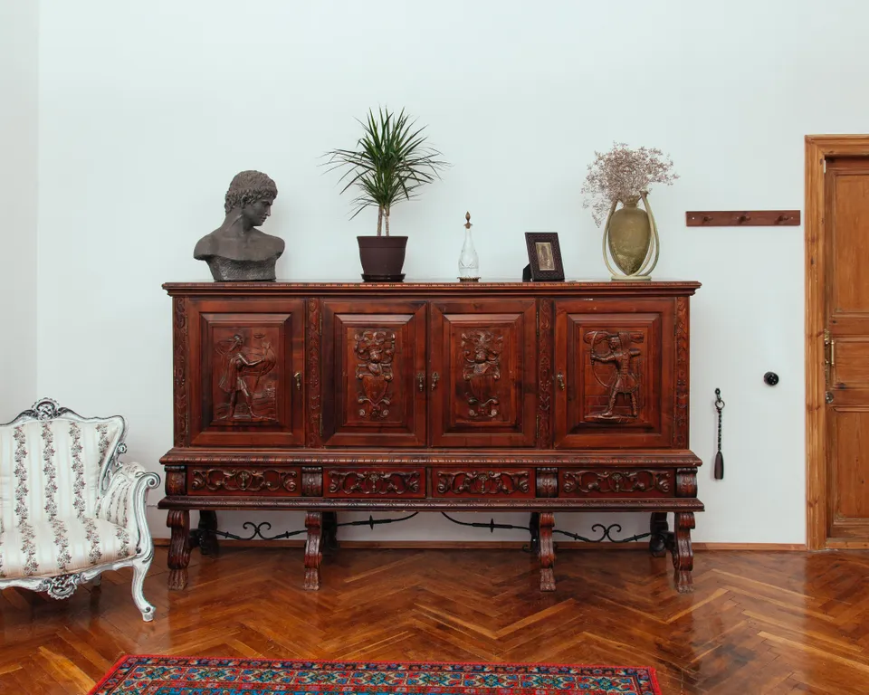 Гермес в доме-музее XIX века