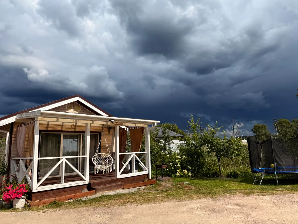 Уютный гостевой домик с террасой