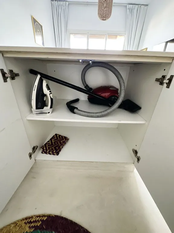 Студия с частным пляжем и видом на море на острове Марджан