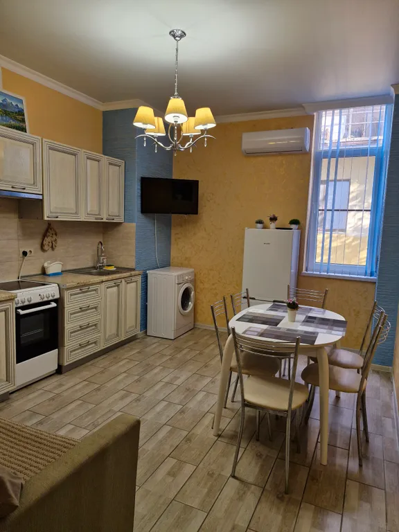 Квартира 2х комнатная квартира на первой линии — Адлер