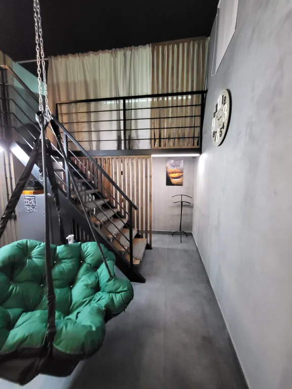 Двухуровневые апартаменты с отдельным входом в самом центре города