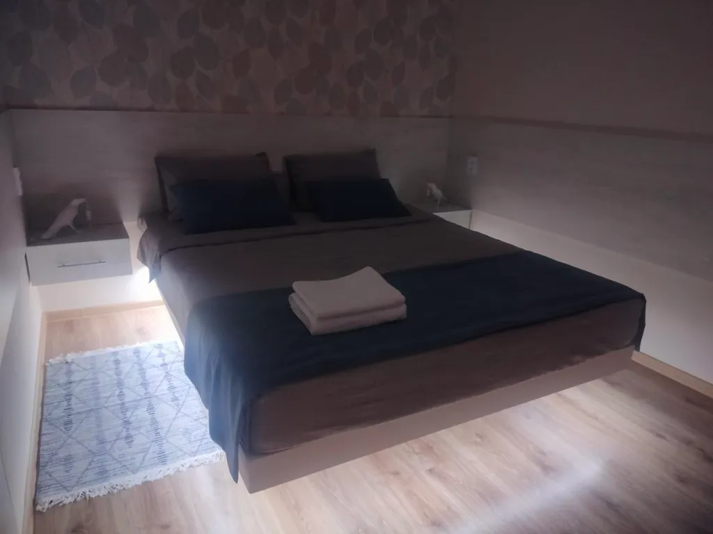 Квартира в центре с панорамными окнами и живописным видом