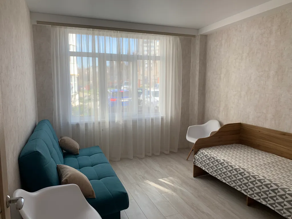 Новые апартаменты c террасой и видом на город и море