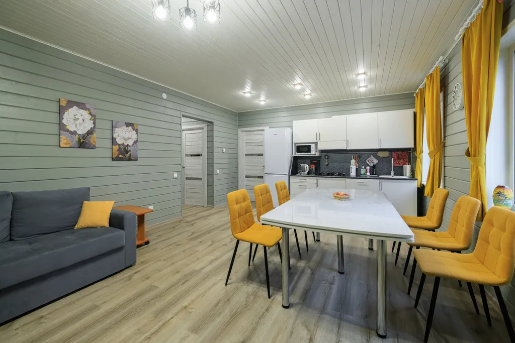 Коттедж с собственным пирсом и террасой на берегу Ладоги