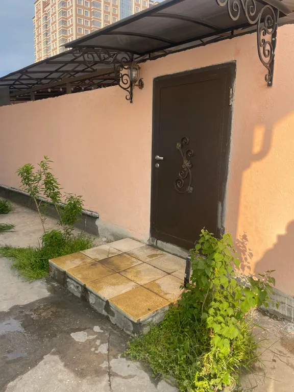 Коттедж Уютный домик в центре города — Махачкала