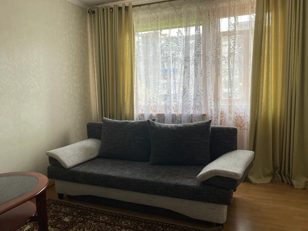 Квартира 3-комнатная Квартира — Калининград