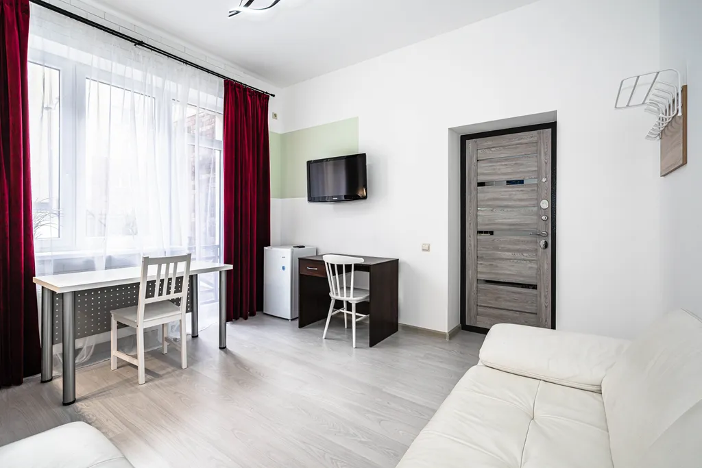 Апартамент балтатлантик в стиле кабинет