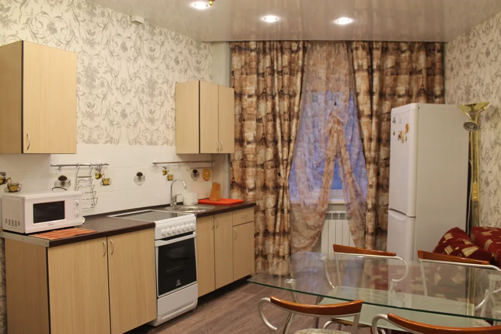 Квартира в первом доме от горы Айкуайвенчорр, Кировск