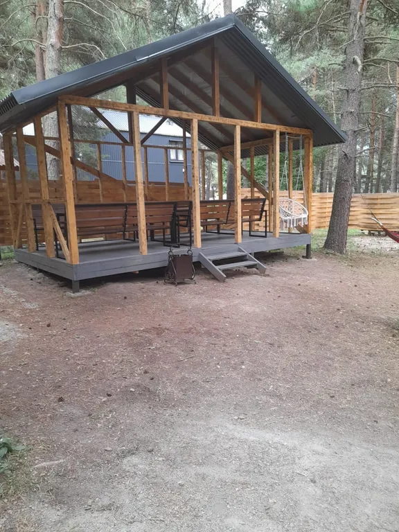 Коттедж с отдельной территорией