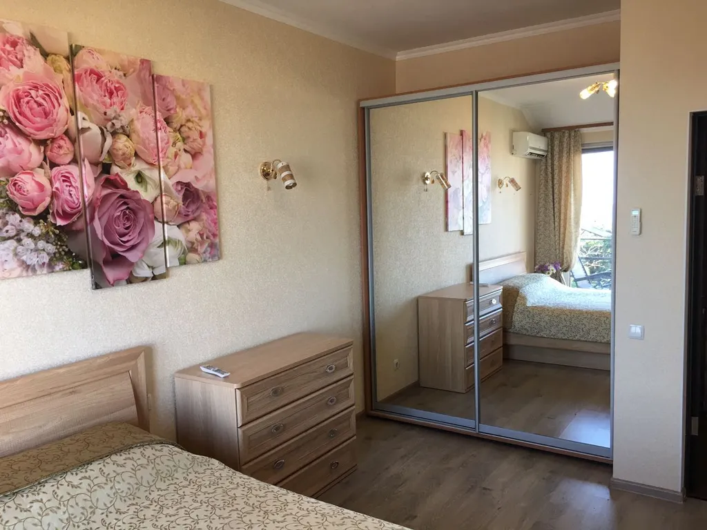 Уютная квартира с видом на море