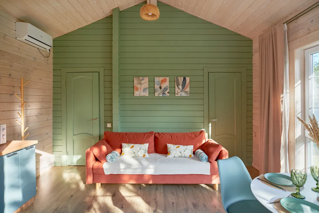 Дома из клееного бруса в хвойном лесу у Камского Моря и Семрука