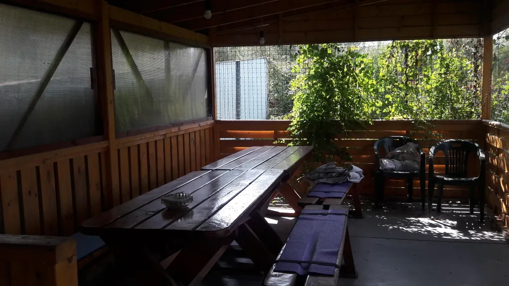 Коттедж Домик у пруда — Новосвободная